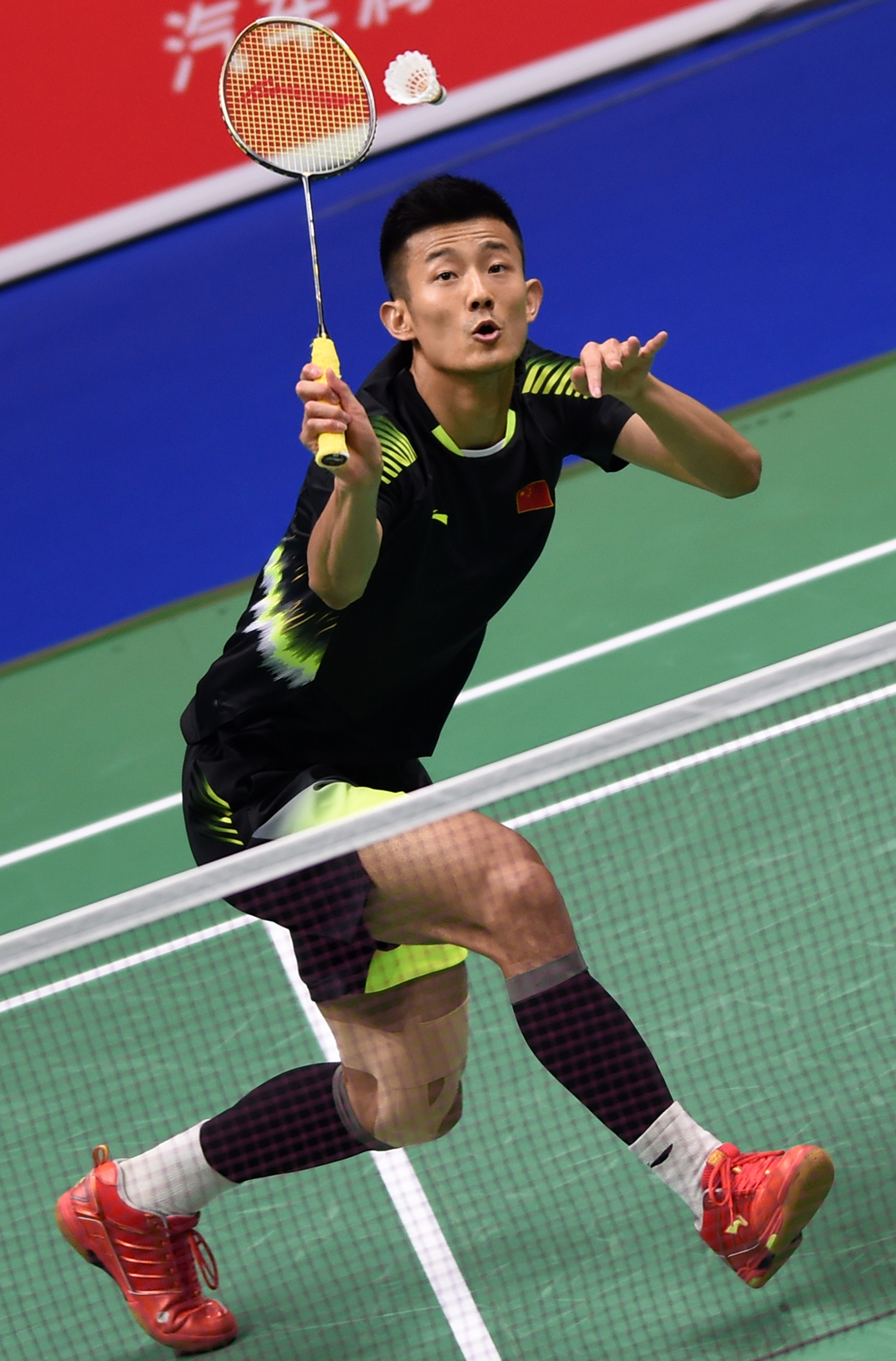 法国羽毛球队险胜泰国羽毛球队，谌龙一己之力扛起全队的简单介绍