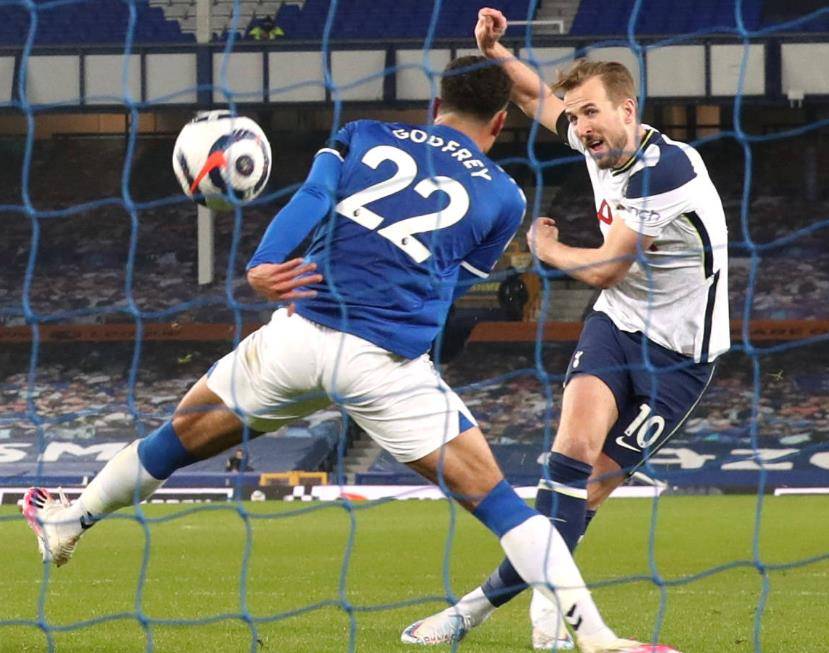 富勒姆客场遭遇重大挫折，保级形势严峻的简单介绍