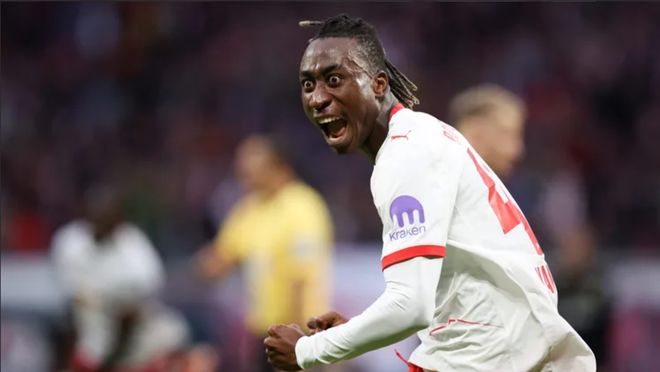 RB莱比锡主教练哈桑迎来岁生日，球队士气高涨