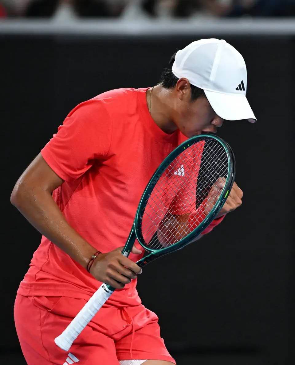 PG游戏下载-法国网球队强势德国网球队，费德勒三分雨点燃全场的简单介绍