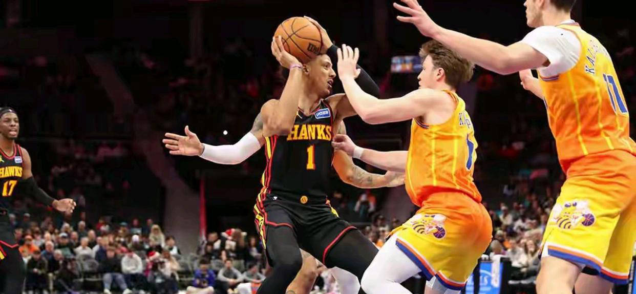 包含【老鹰险胜黄蜂】竞技场上演绝杀，老鹰客场险胜黄蜂的词条