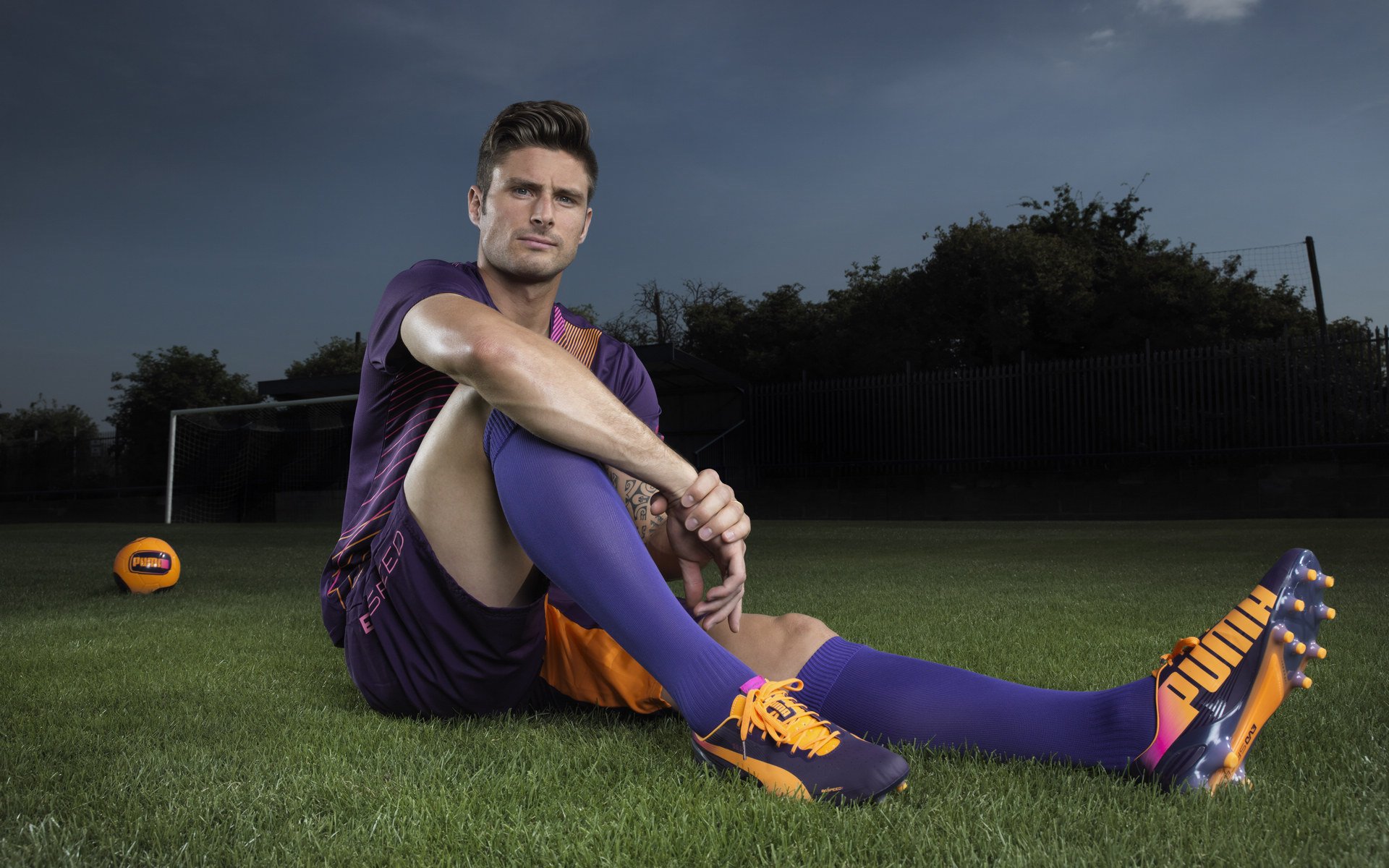 赛道之外，当F1新赛季揭幕战遇上埃及轻取卡塔尔的足球焦点战