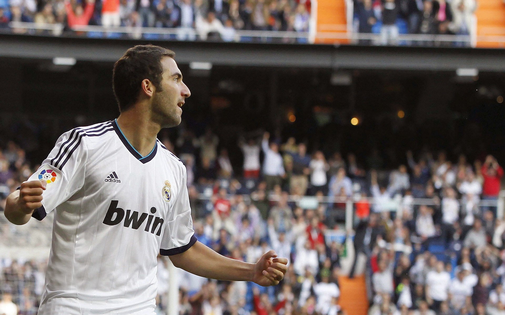 羽坛双星闪耀，中国队力克印尼队，辛杜刷新纪录铸就传奇